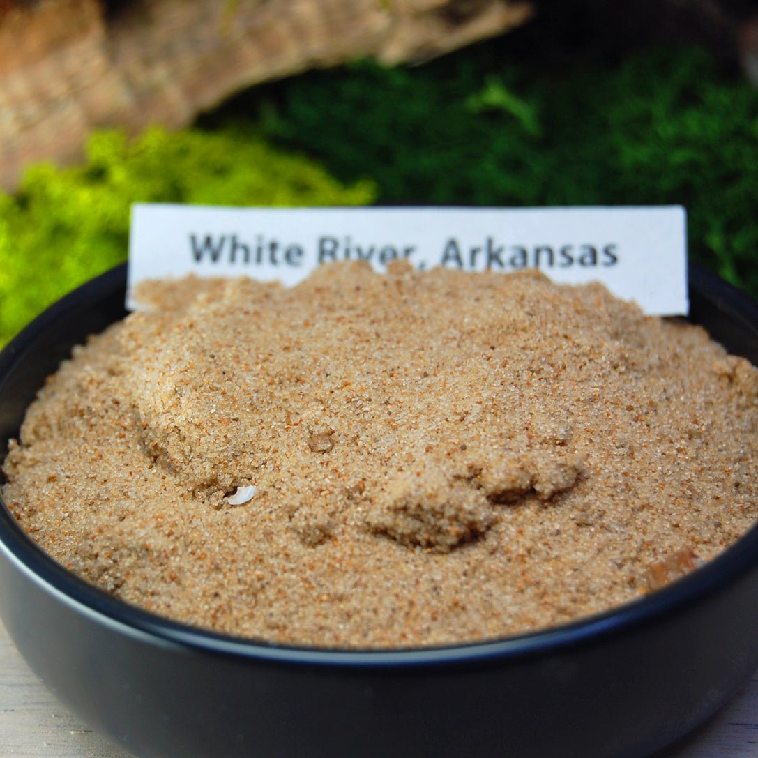 ARKANSAS Beach Sand Wedding Rings - How Earthy Materials Like Sand, Dirt and Rocks Can Symbolize Your Unique Love Story - Minter and Richter Designs