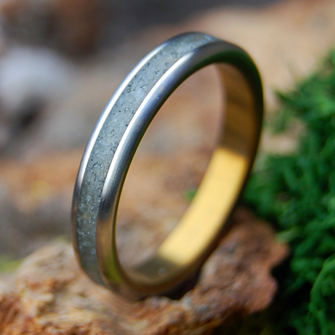 OREGON AGATE | Oregon Agate & Titanium Women's Wedding Ring