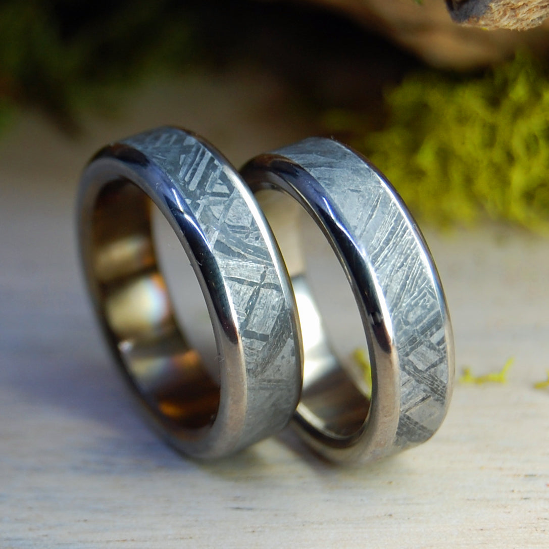 ROUNDED FALLING STAR | Meteorite Wedding Rings Set - Minter and Richter Designs