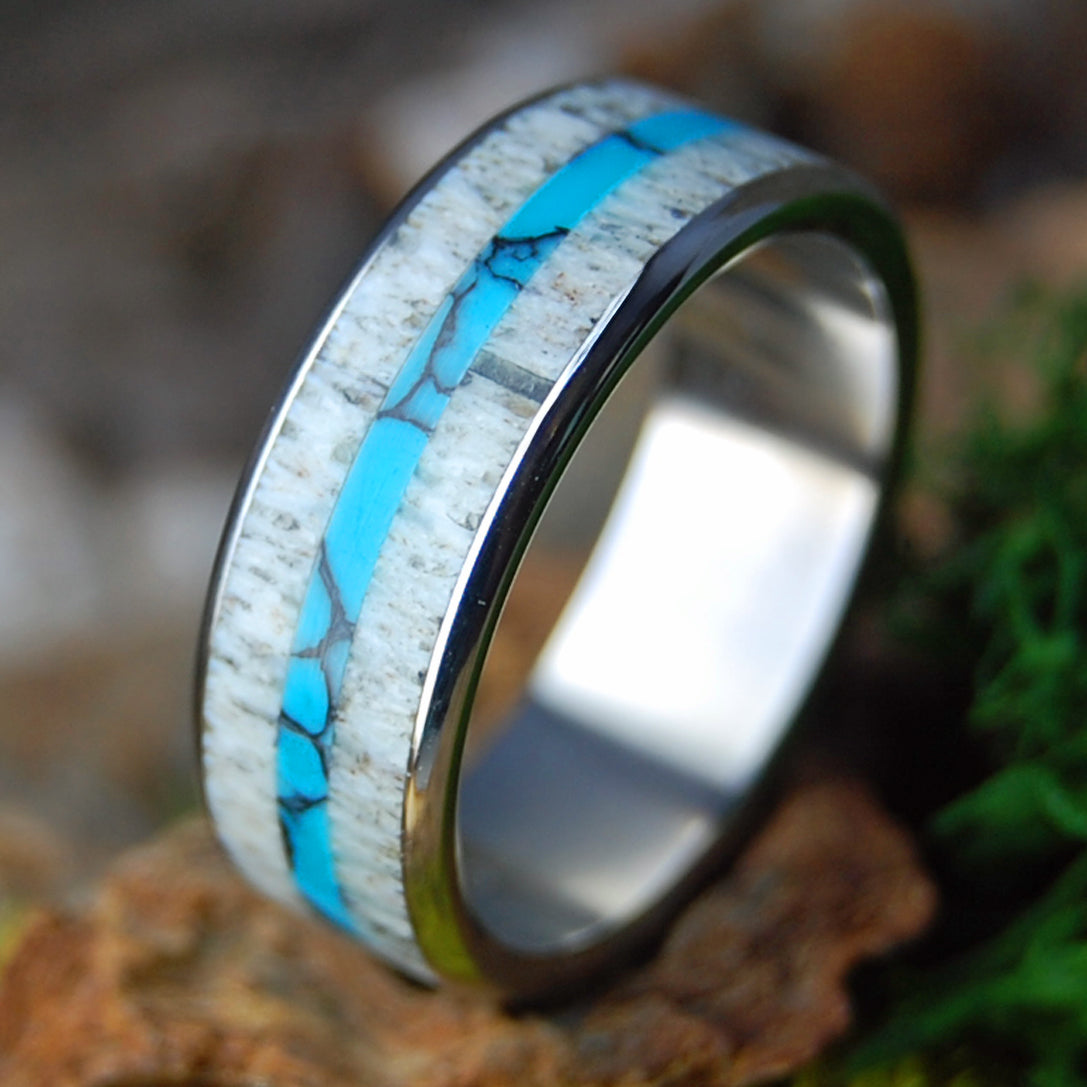 ROUNDED GOOD MOOSE | Men's Turquoise, Moose Antler & Titanium Wedding Ring