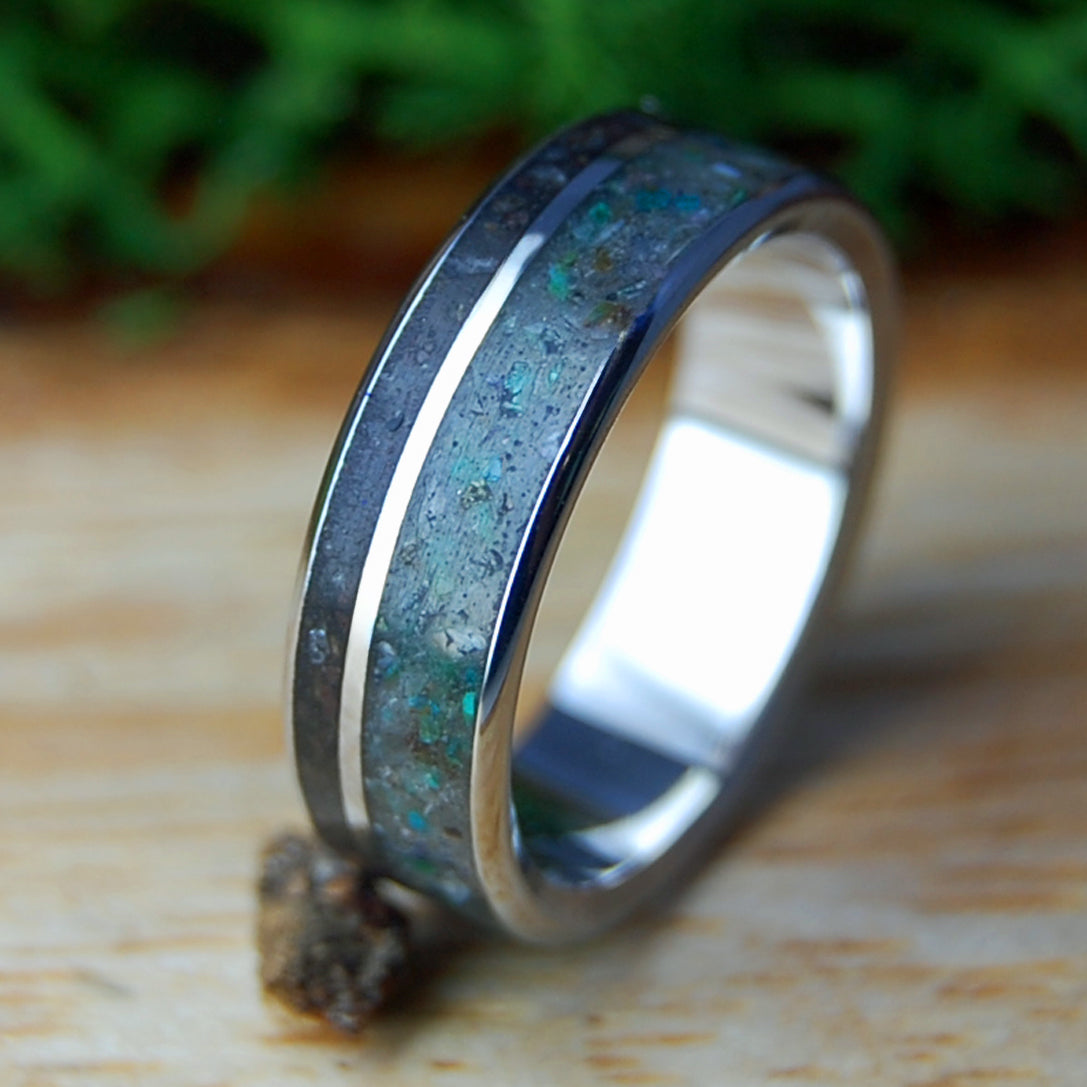 CALIFORNIA SUNFLOWER LAVA II | Sunflower Petals in Lava, California Serpentine Stone & Inox Steel Wedding Ring