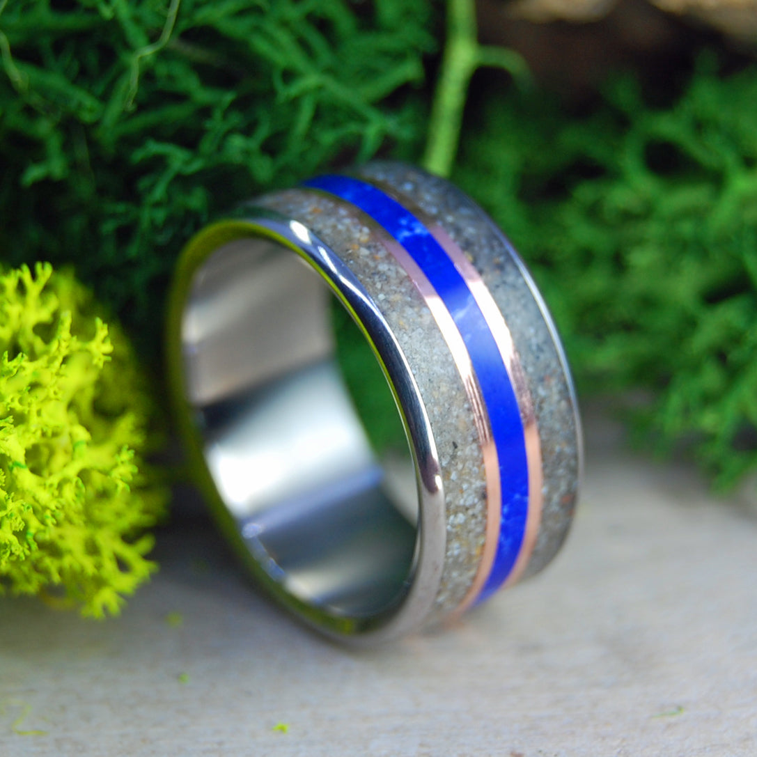 SAND COPPER AND SODALITE | Beach Sand & Stone - Men's Wedding Ring - Minter and Richter Designs