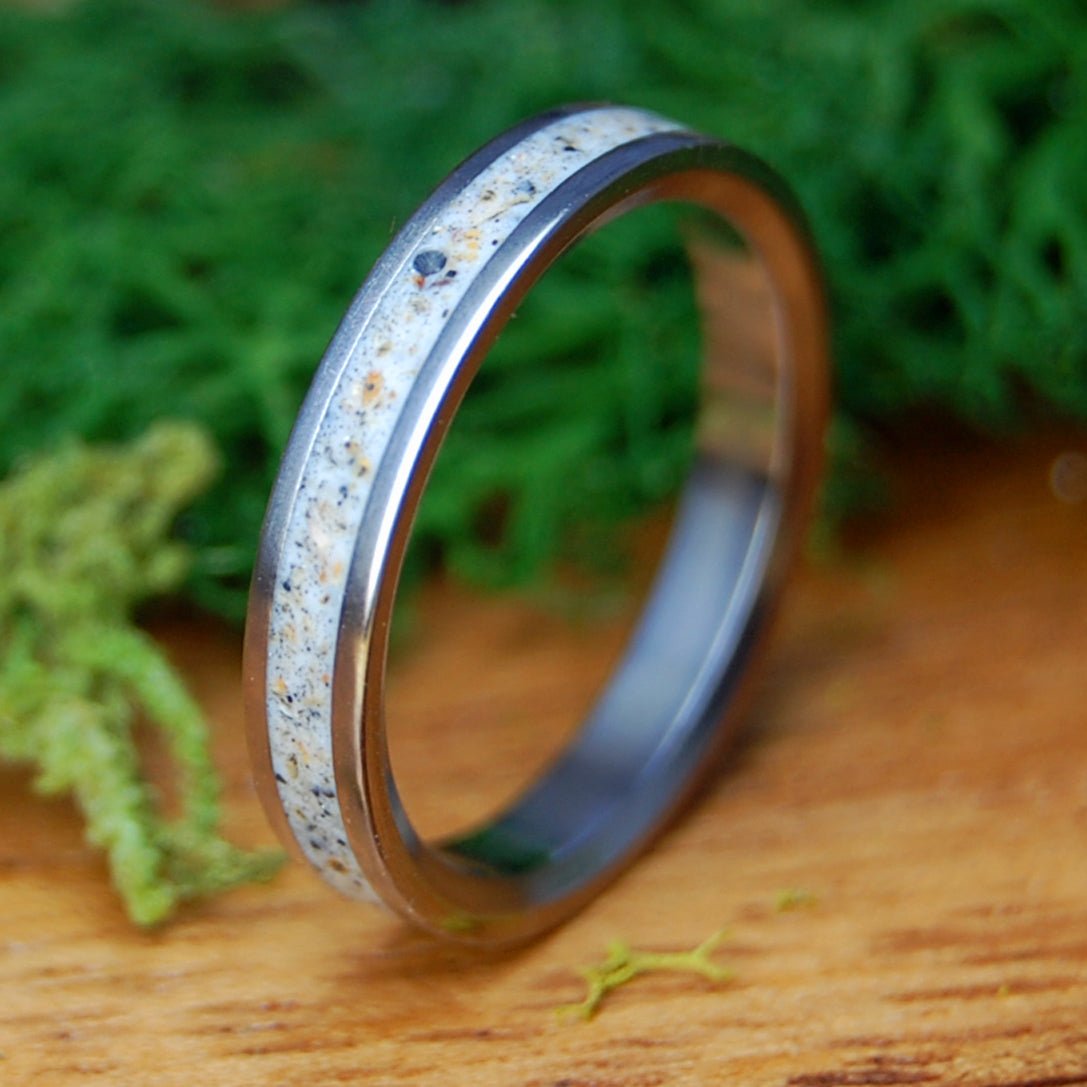 BED ROCK BEAUTY | Beach Sand & Titanium Wedding Ring - Minter and Richter Designs