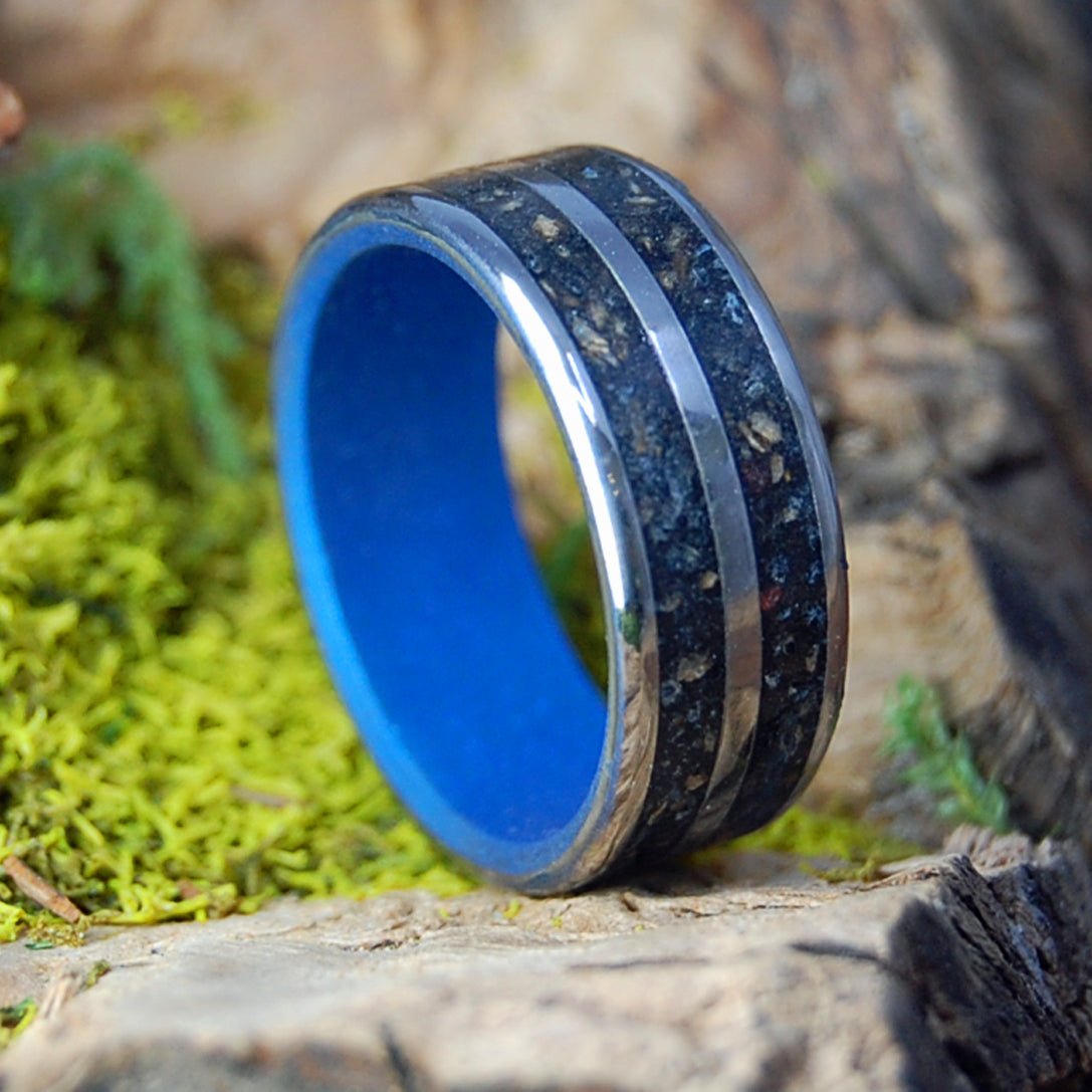 BLUE EYED MEGALODON | Men's Icelandic Lava, Megalodon Shark Tooth & Titanium Wedding Ring - Minter and Richter Designs