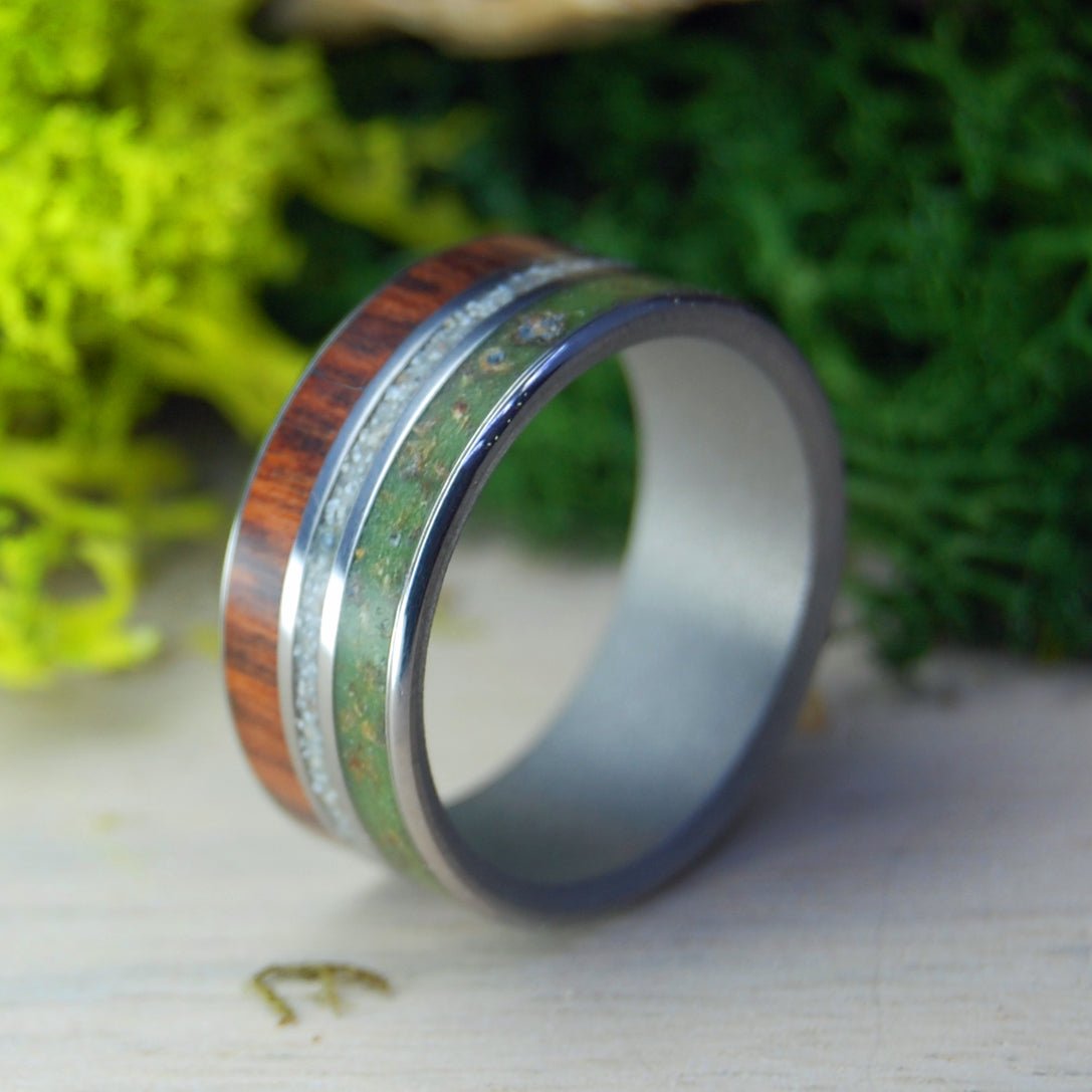 High In Aruba I | Men's Marijuana, Snakewood, Beach Sand & Titanium Wedding Ring - Minter and Richter Designs