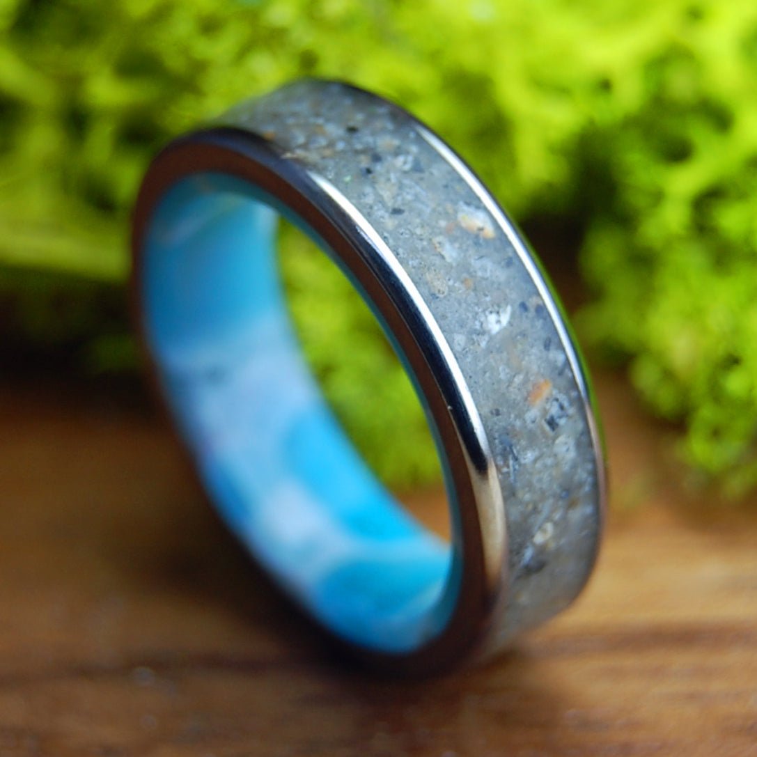 LAGUNA LARIMAR | Men's Laguna Beach Sand, Larimar & Titanium Wedding Ring - Minter and Richter Designs