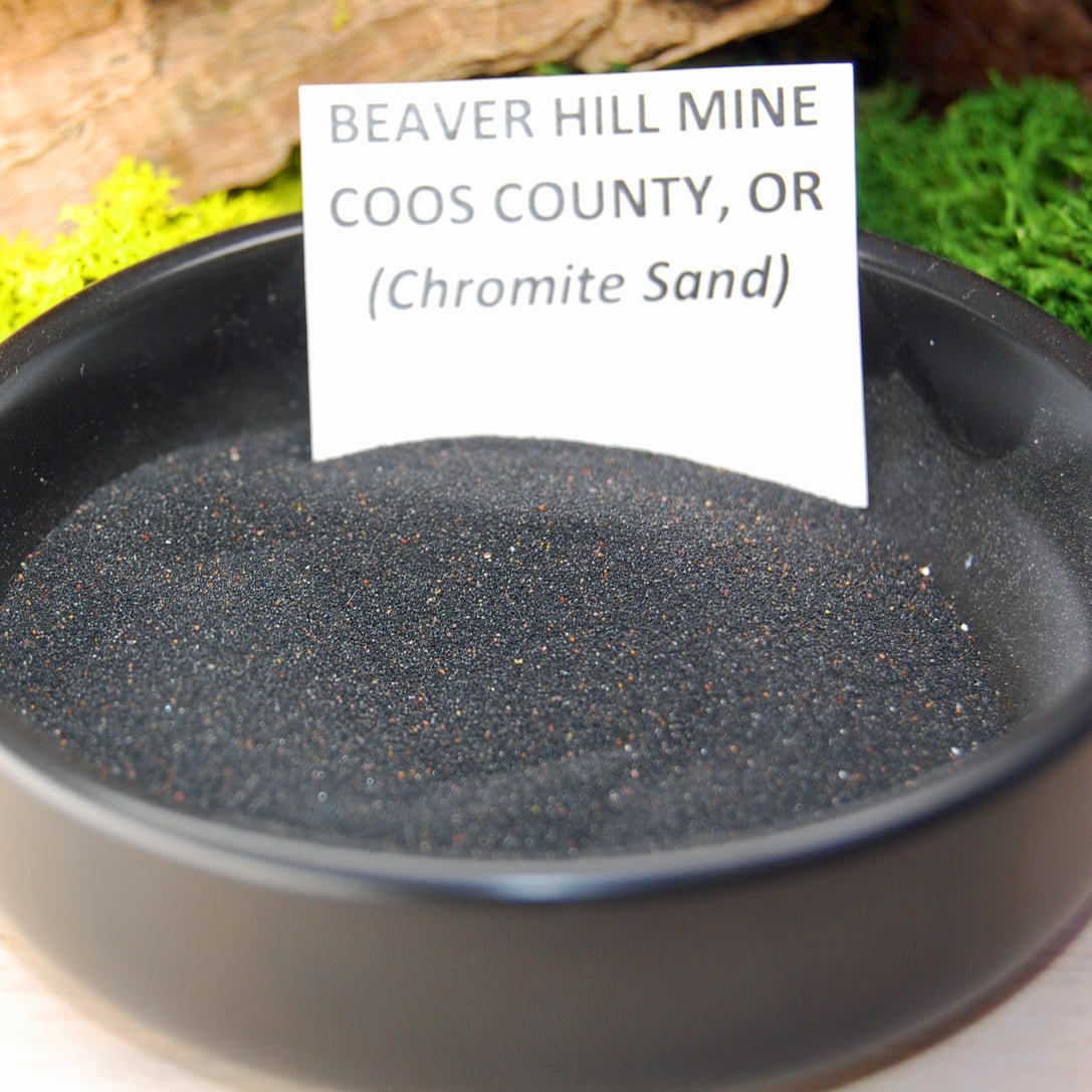 Madrone Wood Oregon | Men's Black Beach Sand, Madrone Wood, Wild Horse Jasper & Titanium Wedding Ring - Minter and Richter Designs