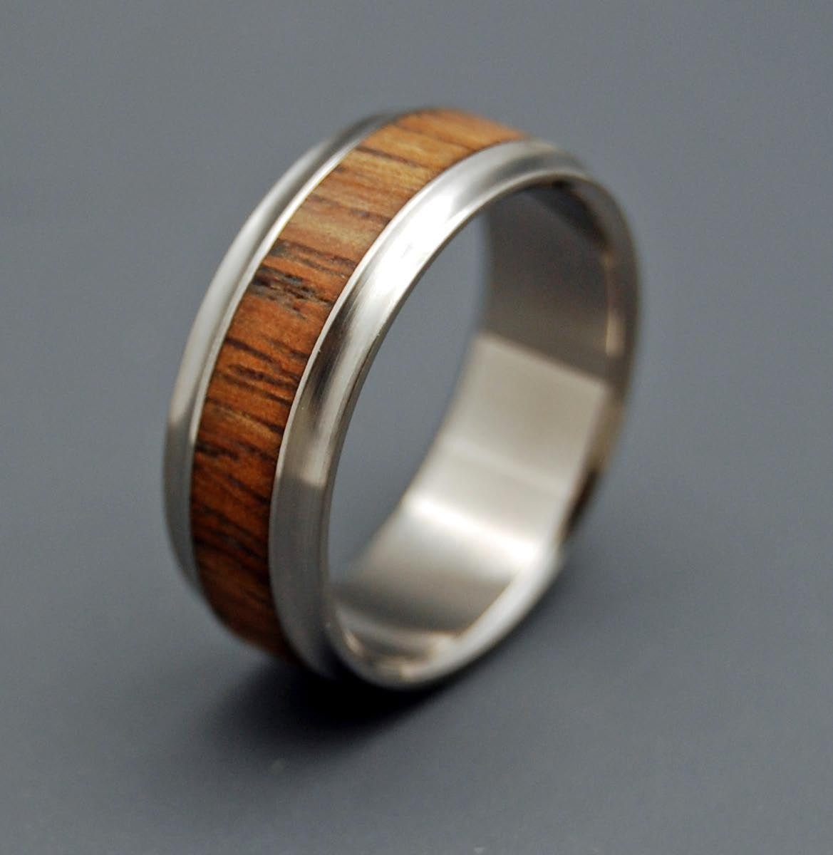 Mau Loa | Men's Hawaiian Koa Wood & Titanium Wedding Ring - Minter and Richter Designs