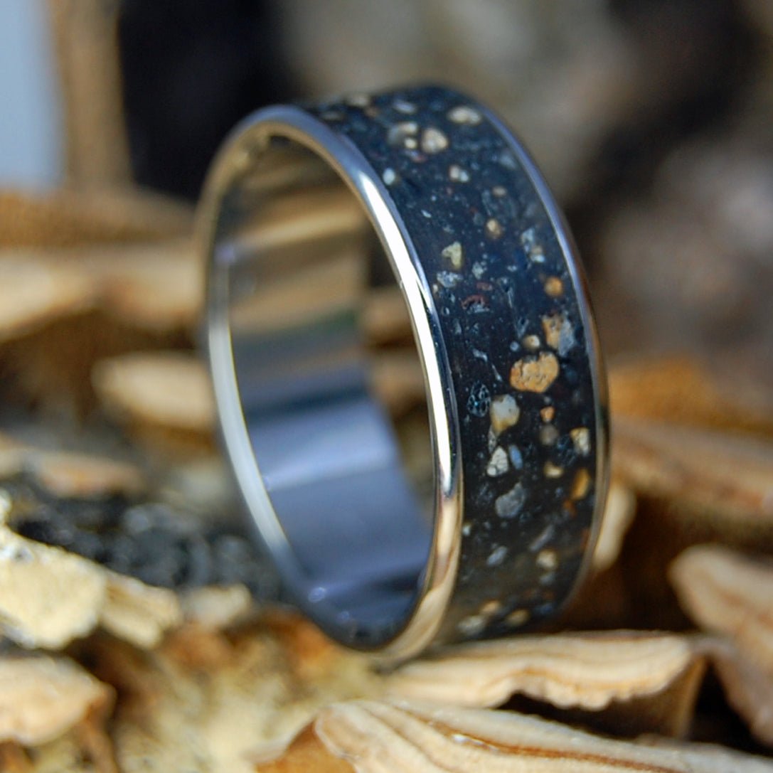 ODE TO ICELAND | Men's Icelandic Beach Sand, Lava & Titanium Wedding Ring - Minter and Richter Designs