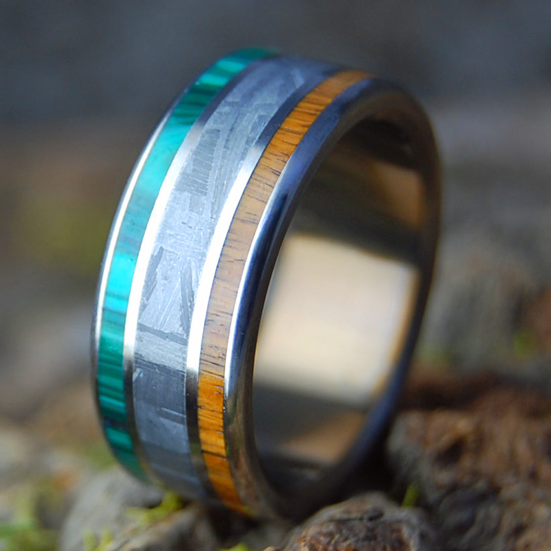 PALO SANTO | Men's Meteorite, Malachite, Lignum Vitae & Titanium Wedding Ring