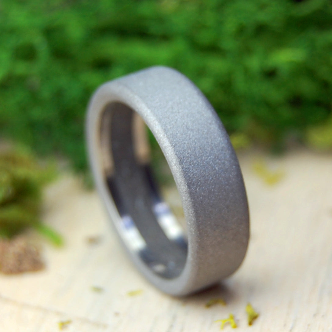Single Interior Inlay Earth Memento Ring