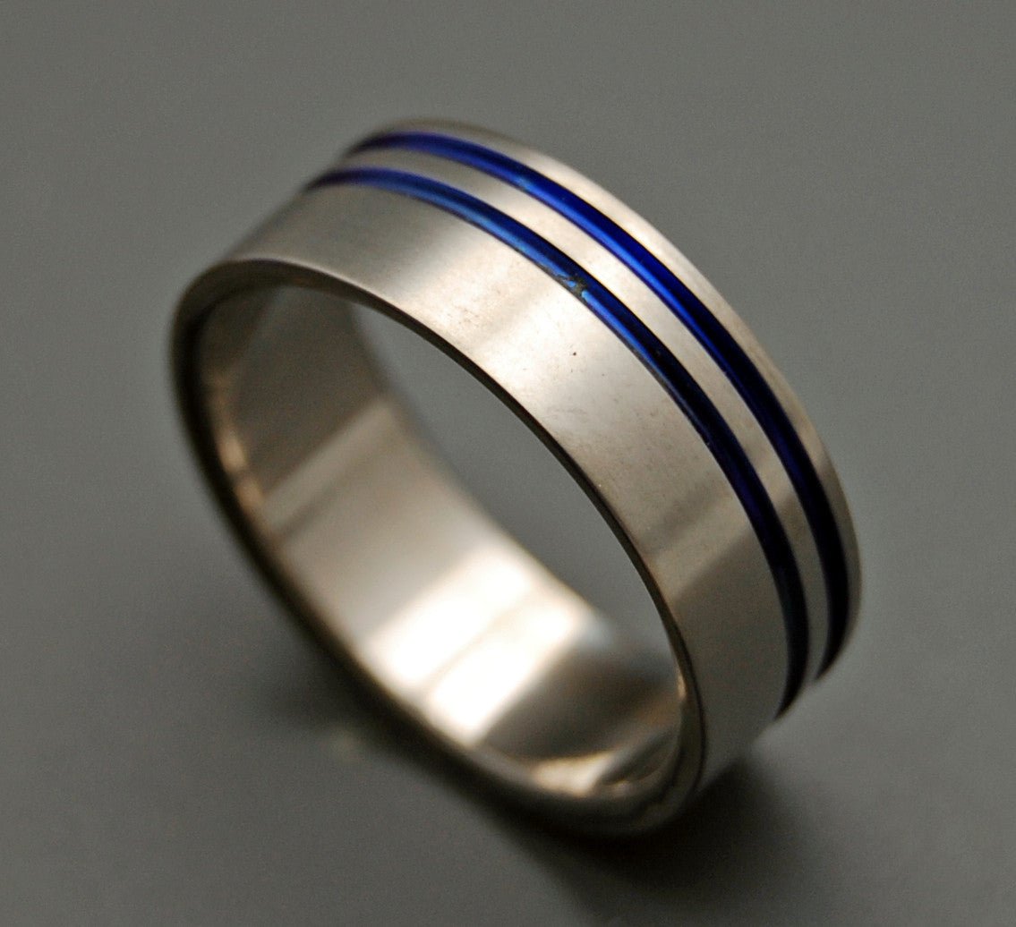 Royal Oracle | Men's Blue Anodized & Titanium Wedding Ring - Minter and Richter Designs