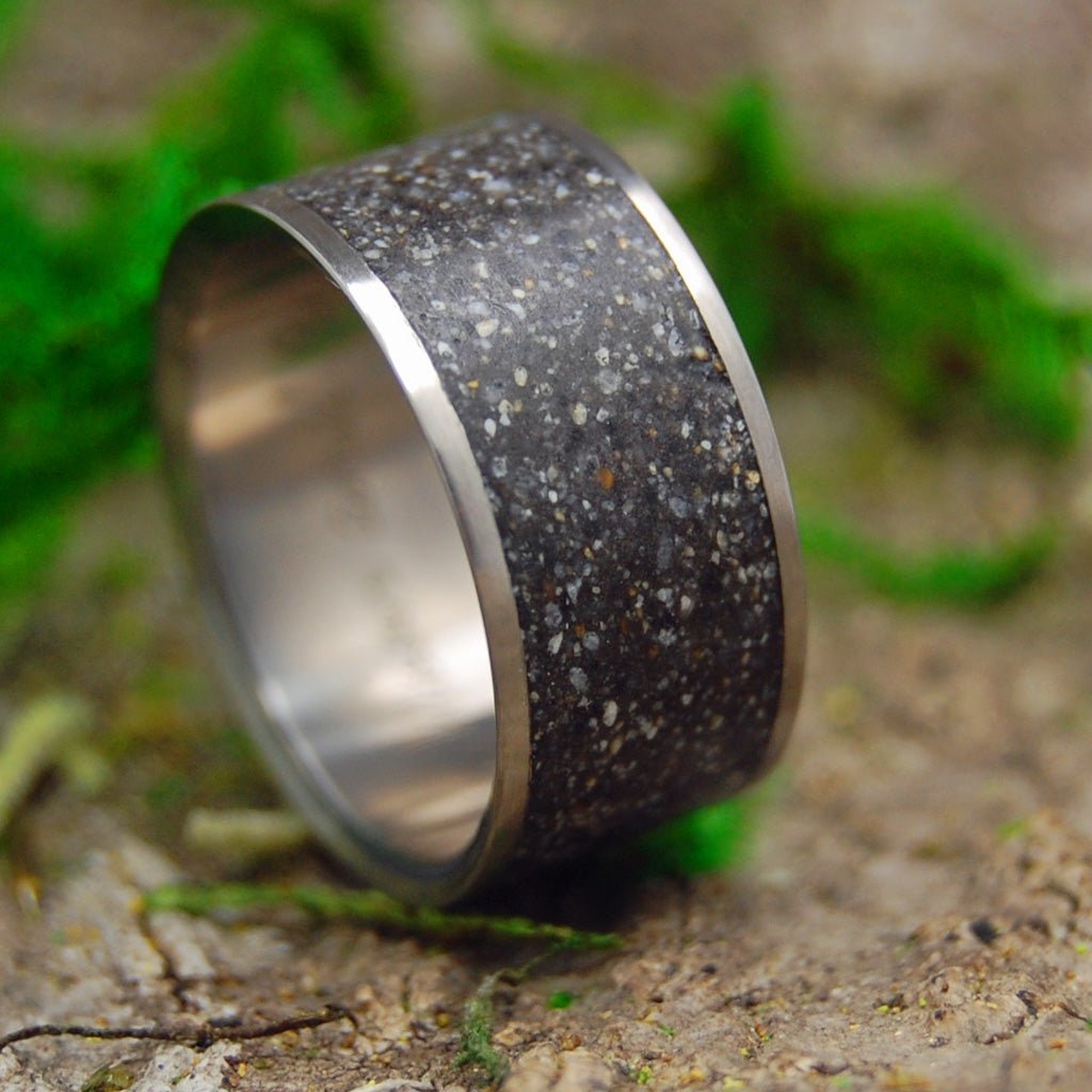 Sand From Where We Met | Men's Beach Sand & Titanium Wedding Ring - Minter and Richter Designs