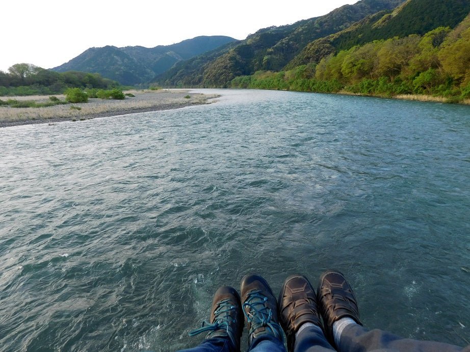 Shikoku Island & Yoshino River | Jade Stone, Blue Box Elder Wood & Titanium - Wooden Wedding Ring - Minter and Richter Designs