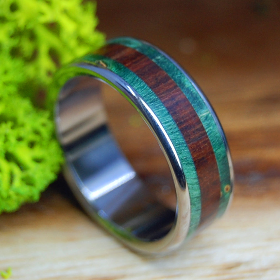 SNAKE IN THE GRASS | Men's Green Box Elder, Snake Wood & Titanium Wedding Ring