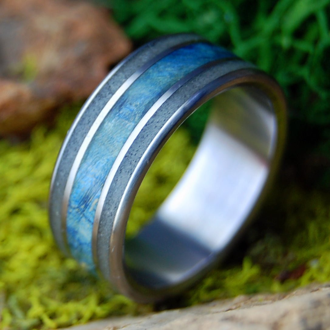 ST. AUGUSTINE SEA ROUND | Men's St. Augustine Beach Sand, Blue Box Elder Wood & Titanium Wedding Ring - Minter and Richter Designs