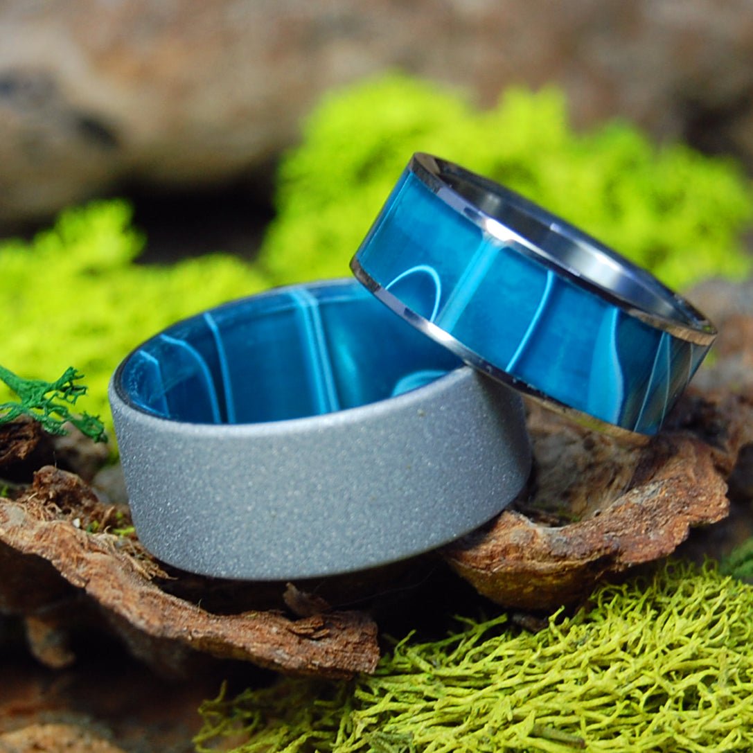 Time Travel Ocean's Moon | Aquatic Blue Resin - Unique Titanium Wedding Rings - Minter and Richter Designs