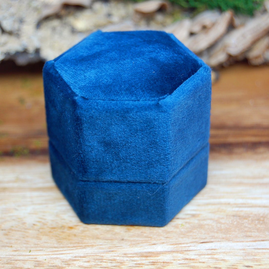 VELVET RING BOX - STEEL BLUE | Ultra Soft Velvet Wedding Ring Box For 1 Ring - Minter and Richter Designs