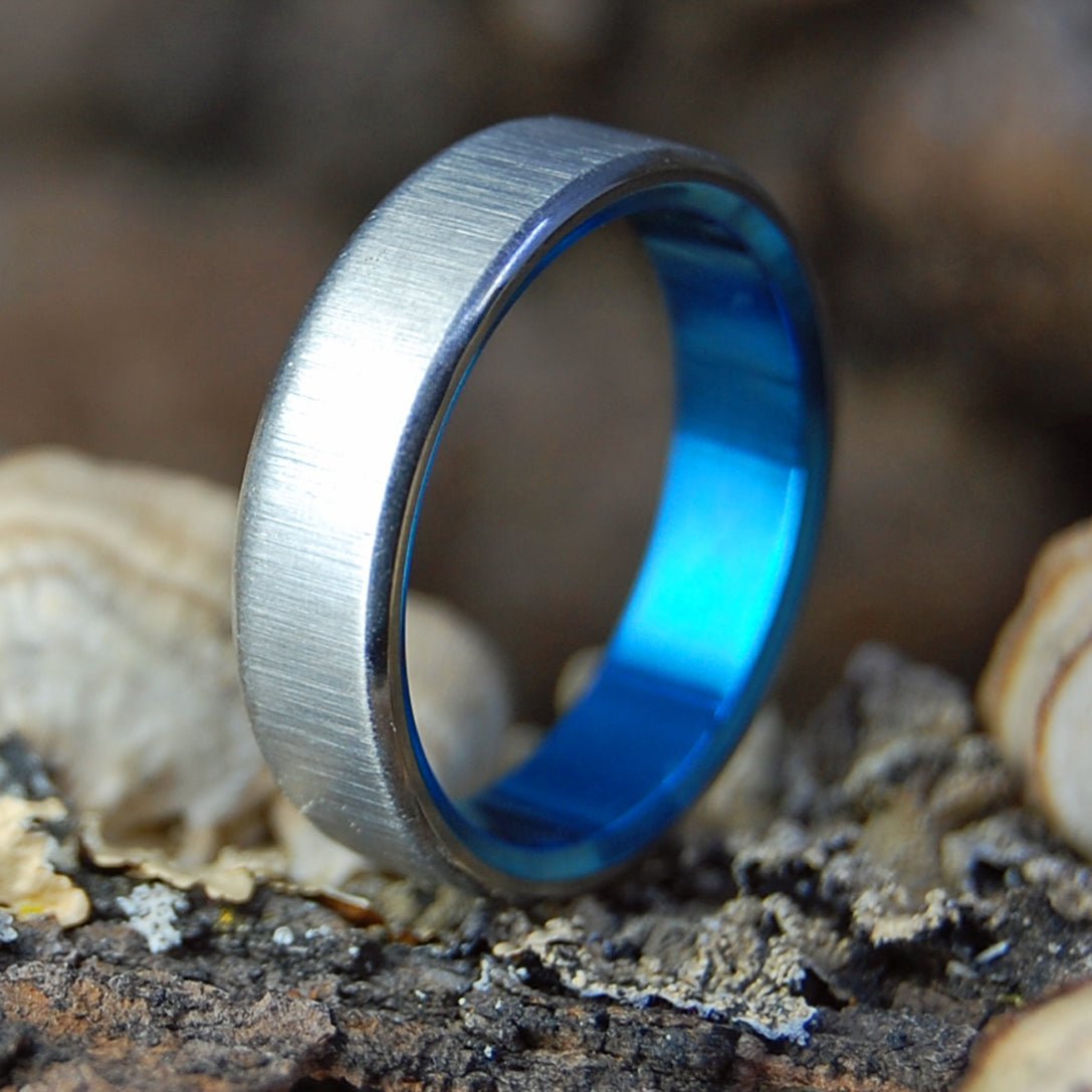 Vertical Stroke Blue | Men's Titanium Wedding Ring - Minter and Richter Designs