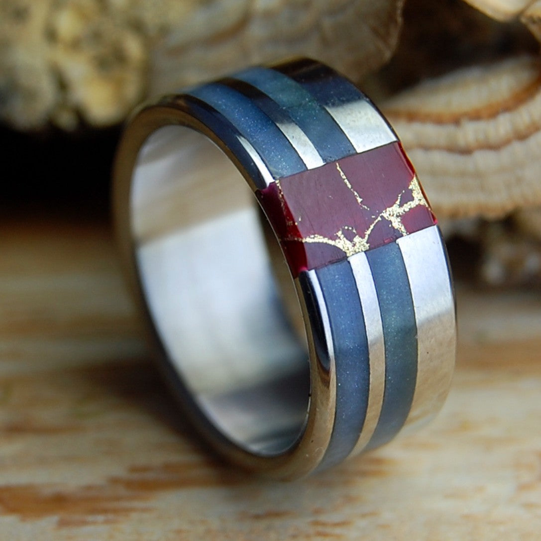 WEST INDIE OCEAN | Men's Gold Webbed Red Jasper, Gray Marbled Opalescent & Titanium Wedding Ring