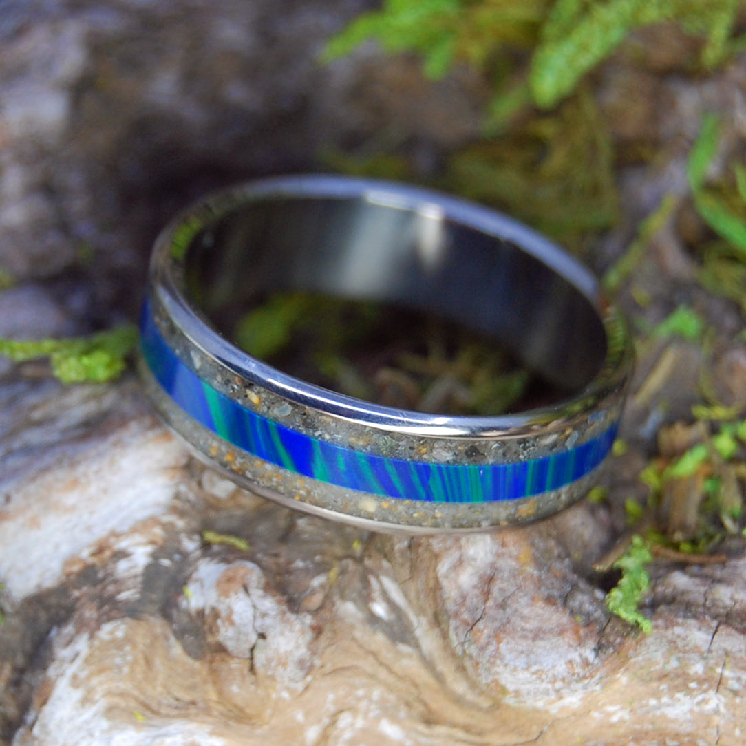 ODE TO THE AUSTRALIAN FERRYMEN | German Earth and N. Queensland Sand - Titanium Wedding Ring - Minter and Richter Designs