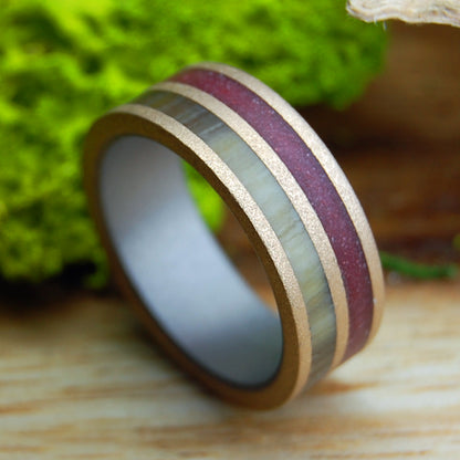 BRONZE & CRIMSON CATTLE | Cattle Horn, Crimson Sand, Bronze & Titanium Wedding Ring