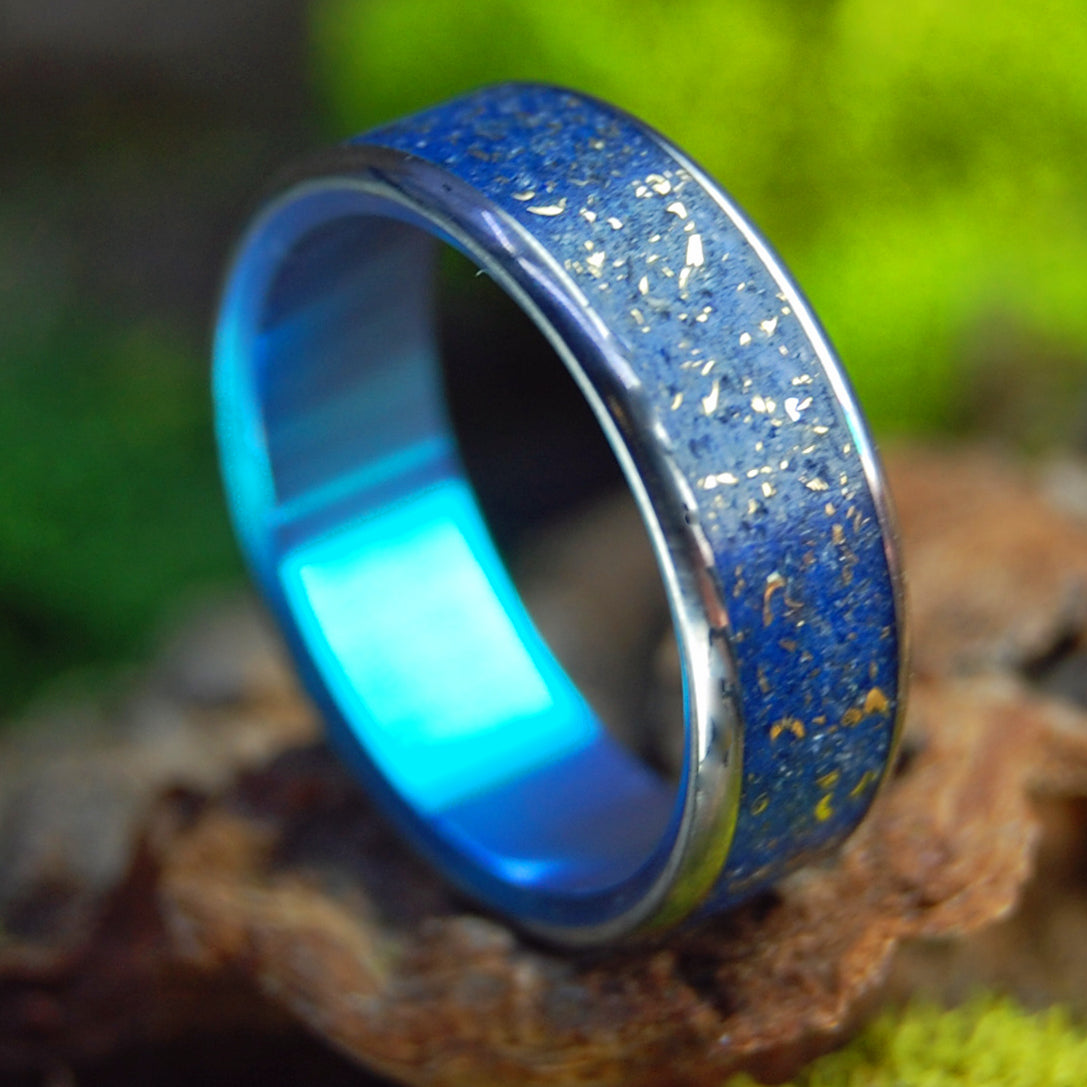 Single Center Inlay Blue Earth Memento Ring