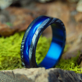 GREEK GOD VINTAGE BLUE II | Vintage Blue Marbled Resin &  Black M3 Titanium Wedding Rings - Minter and Richter Designs