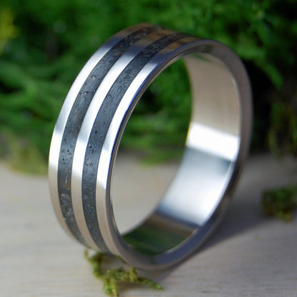 2‑Inlay Balanced Earth Memento Ring