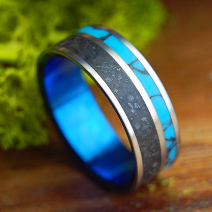 ICELANDIC DIAMOND SEA | Vik Beach Sand & Turquoise Titanium Wedding Ring