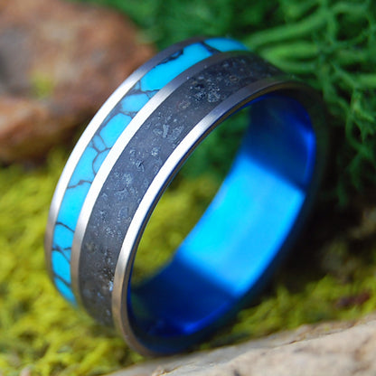 ICELANDIC DIAMOND SEA | Vik Beach Sand & Turquoise Titanium Wedding Ring