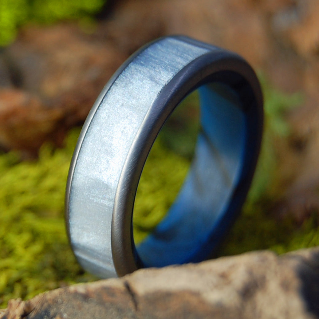 Oceania Blue Black | Men's Gray Marbled Opalescent, Blue Black M3 & Titanium Wedding Ring