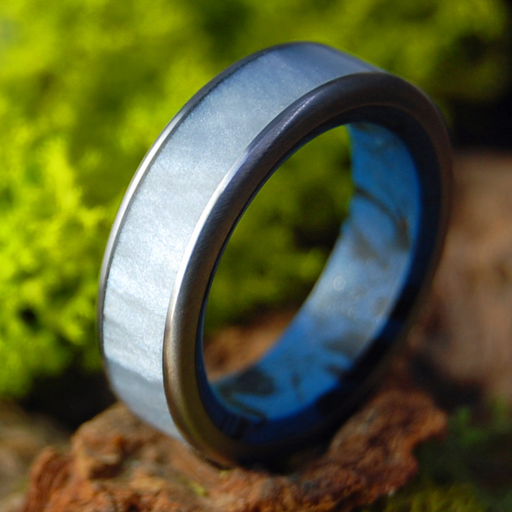 Oceania Blue Black | Men's Gray Marbled Opalescent, Blue Black M3 & Titanium Wedding Ring