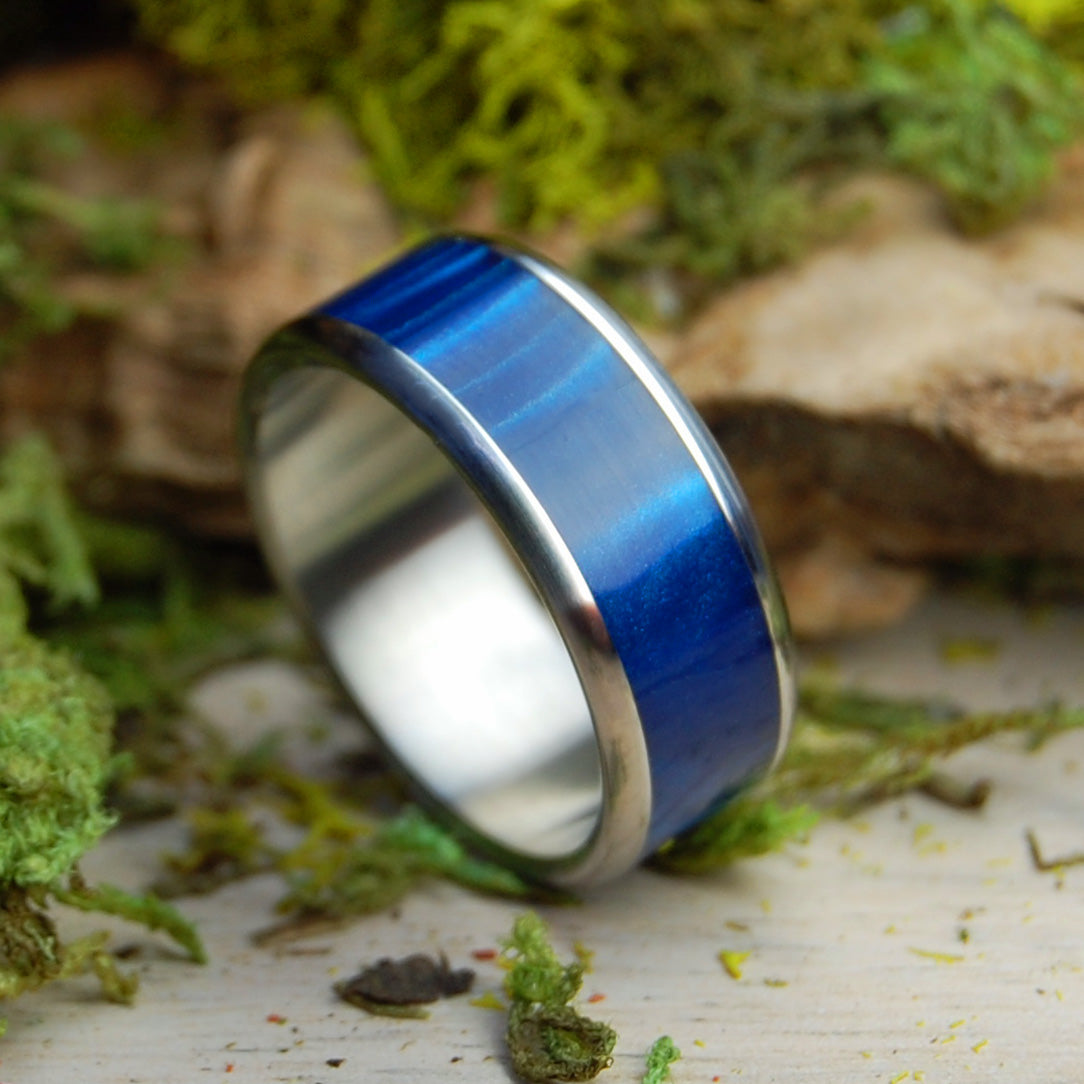 TO SEE THE SEA | Blue Marbled Opalescent Resin - Inox Wedding Ring - Minter and Richter Designs