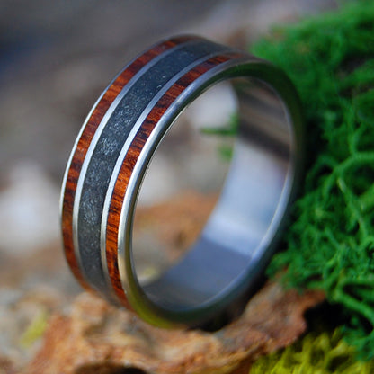 ZULU MPOFU - ELAND | Eland Antelope Horn, Snake Wood & Titanium Wedding Ring
