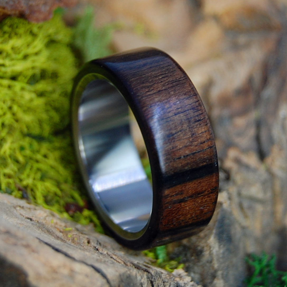 DIOSPYROS CRASSIFLORA | Men's African Ebony Wood & Titanium Wedding Ring
