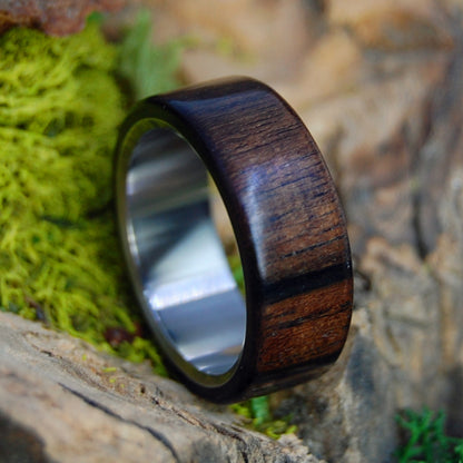 DIOSPYROS CRASSIFLORA | Men's African Ebony Wood & Titanium Wedding Ring