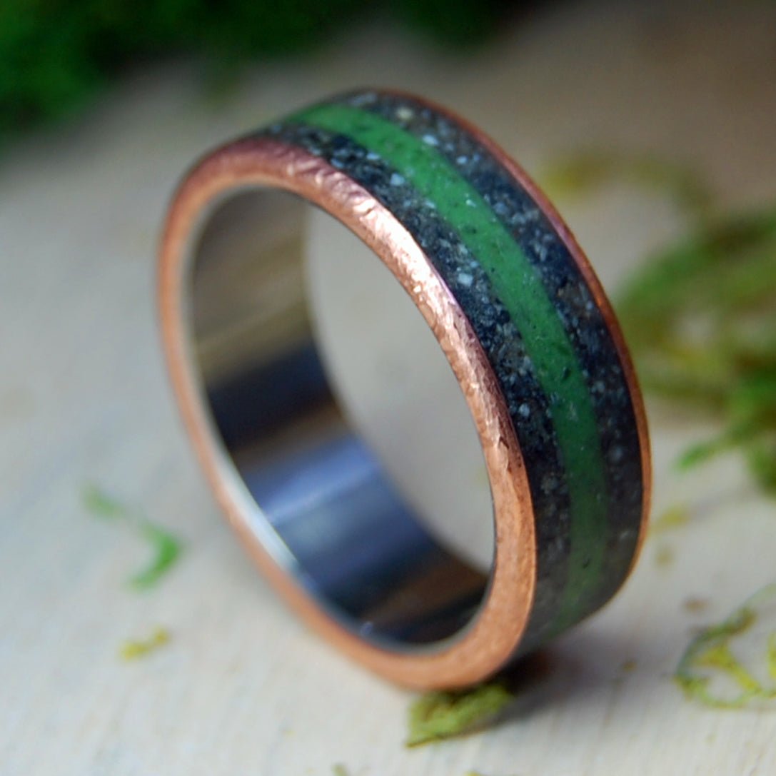 Alaska River Connemara | River Beach Sand, Connemara Marble, Copper & Titanium Wedding Ring - Minter and Richter Designs
