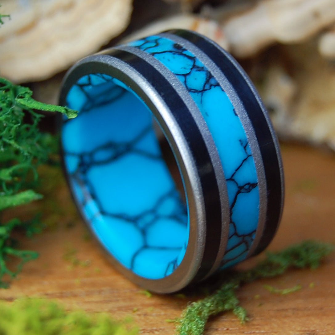 ALWAYS REIGN GLASS BEAD | Men's Turquoise, Onyx & Titanium Wedding Ring - Minter and Richter Designs
