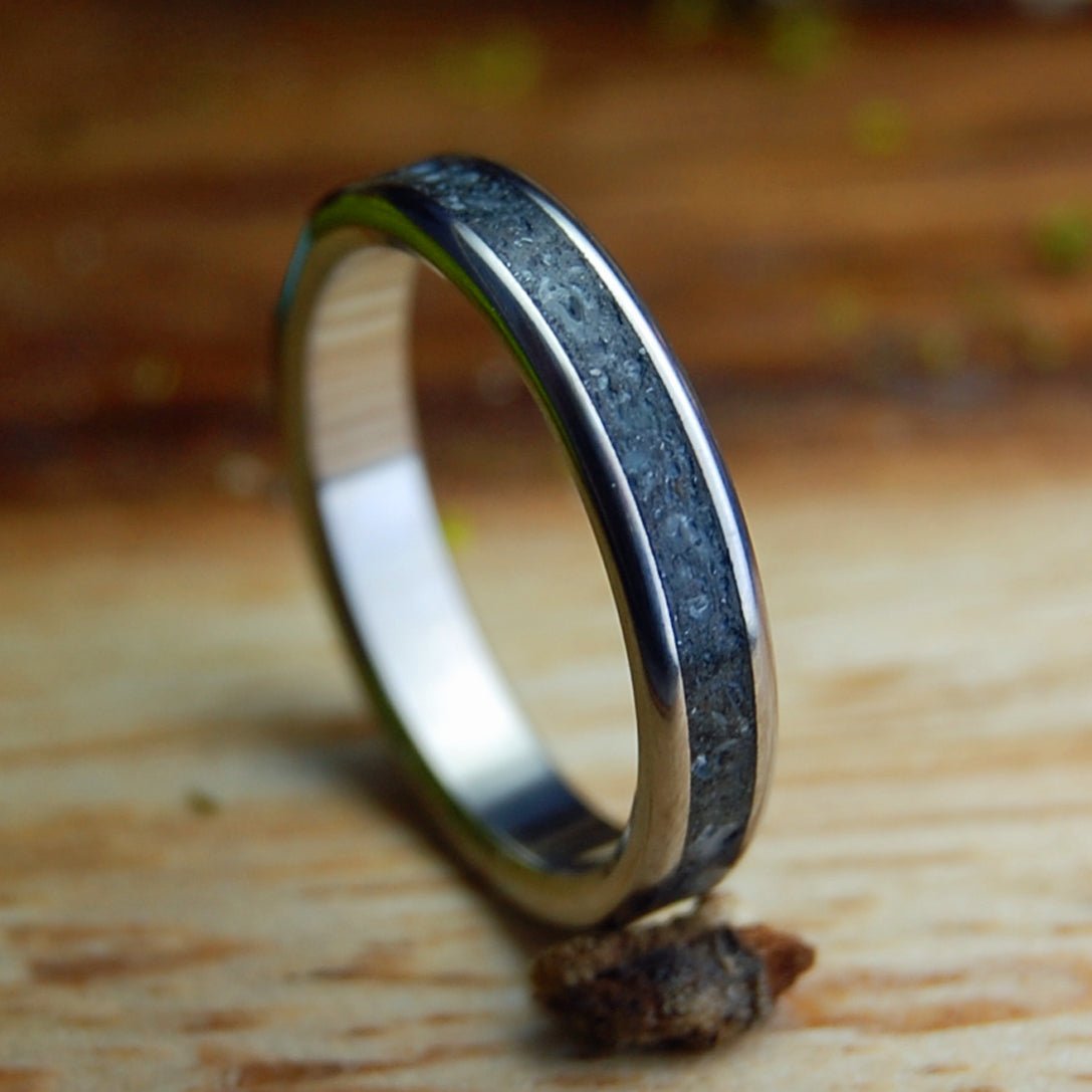 ASSATEAGUE NIGHTS | Assateague Beach Sand, Crushed Larimar & Titanium Wedding Ring - Minter and Richter Designs
