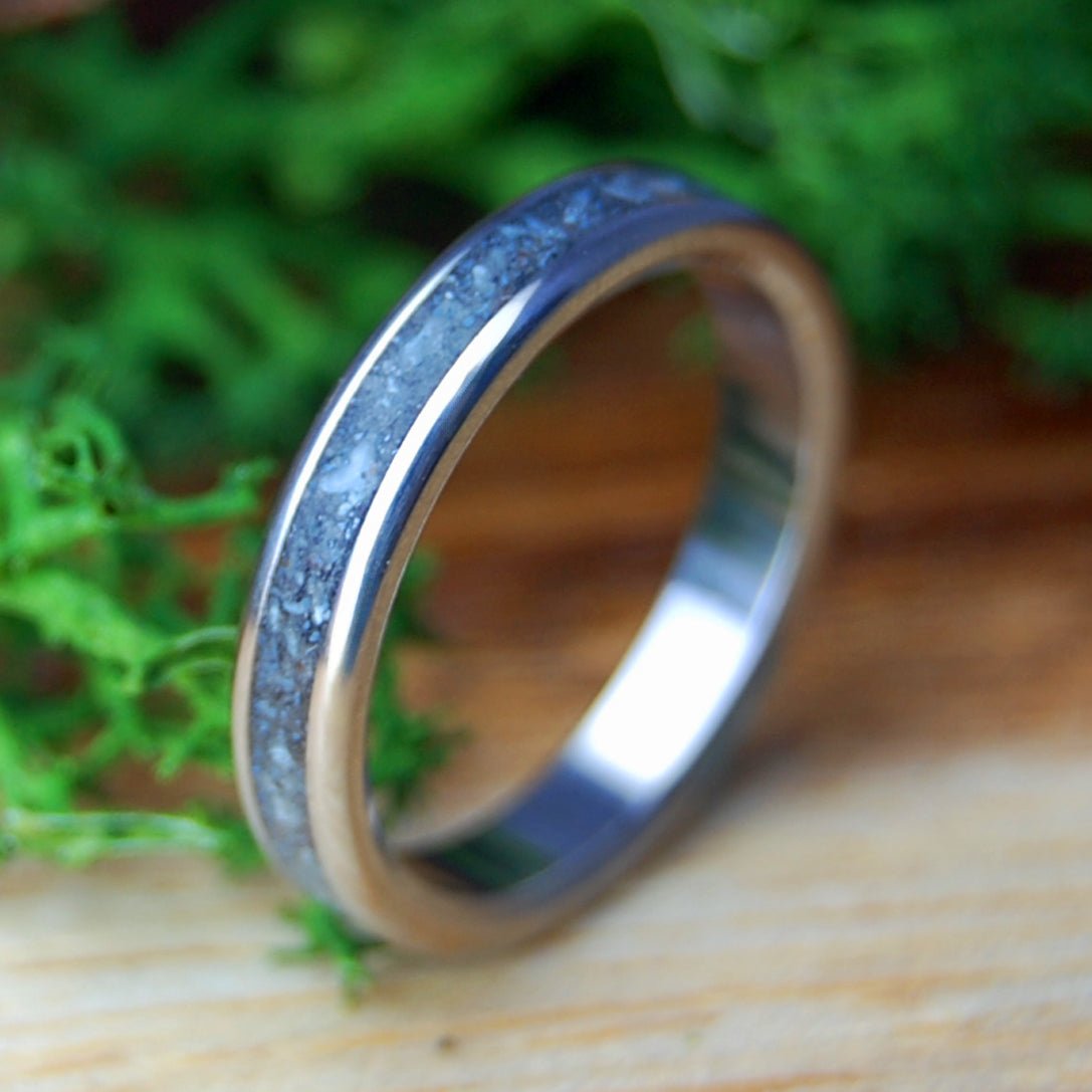 ASSATEAGUE NIGHTS | Assateague Beach Sand, Crushed Larimar & Titanium Wedding Ring - Minter and Richter Designs