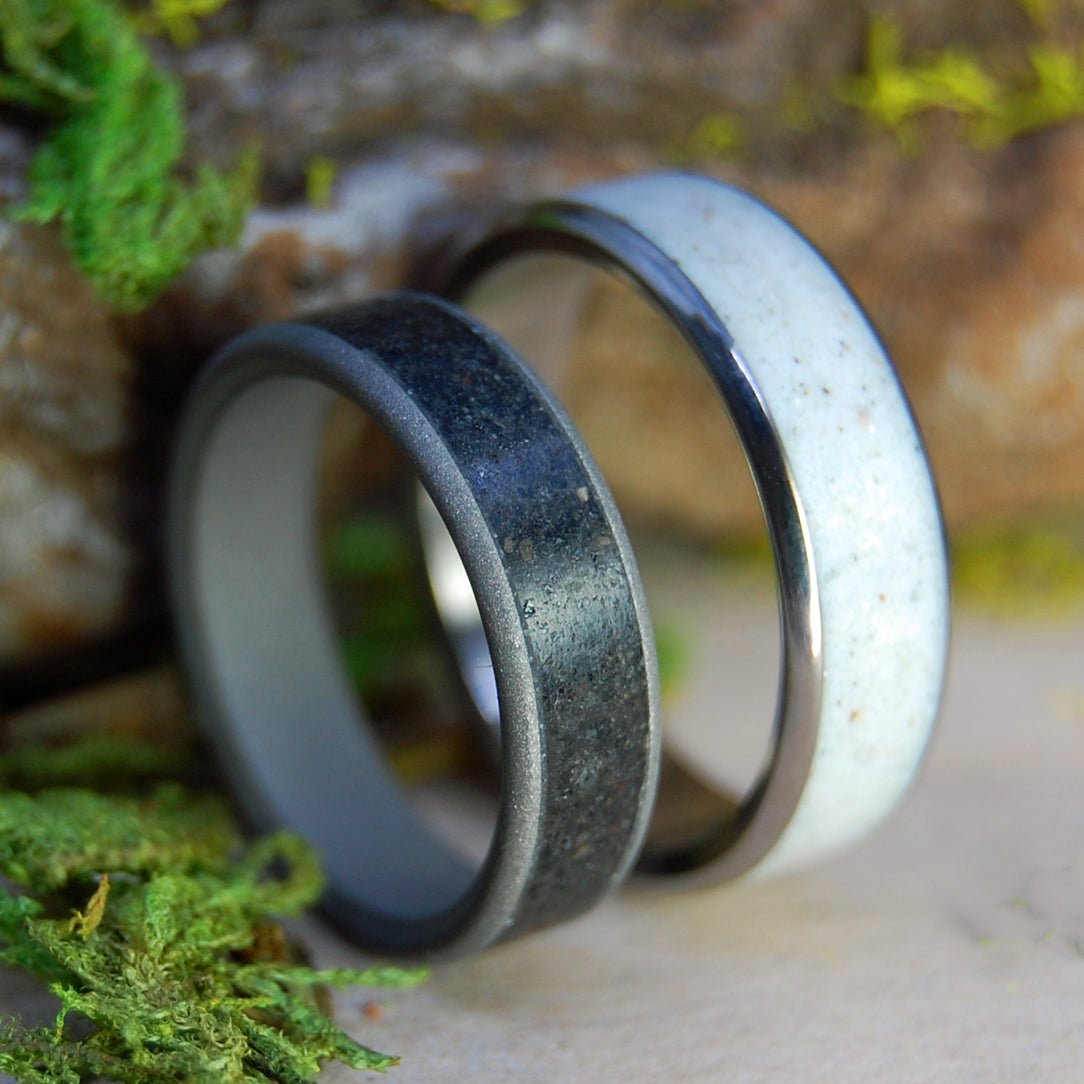 Black & White Beaches | Black & White Beach Sand - Unique Wedding Ring Ring - Minter and Richter Designs