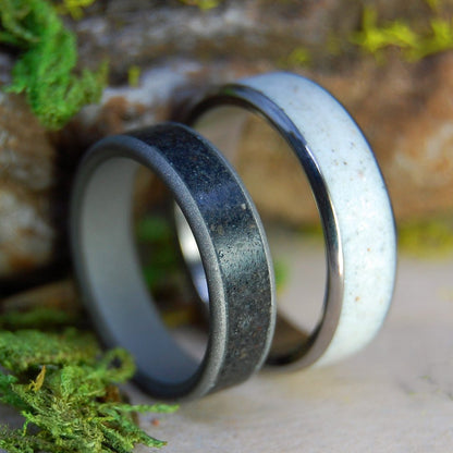 Black & White Beaches | Black & White Beach Sand - Unique Wedding Ring Ring - Minter and Richter Designs