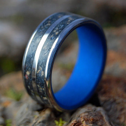 BLUE EYED MEGALODON | Men's Icelandic Lava, Megalodon Shark Tooth & Titanium Wedding Ring - Minter and Richter Designs
