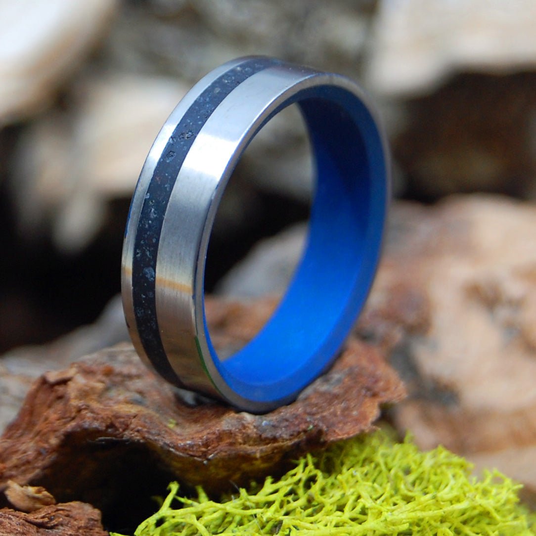 Blue Starlit Night On Vik Beach | Men's Icelandic Lava, Icelandic Beach Sand & Titanium Wedding Ring - Minter and Richter Designs
