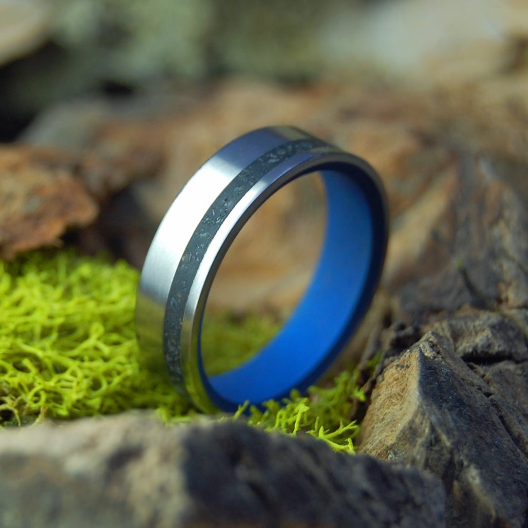 Blue Starlit Night On Vik Beach | Men's Icelandic Lava, Icelandic Beach Sand & Titanium Wedding Ring - Minter and Richter Designs