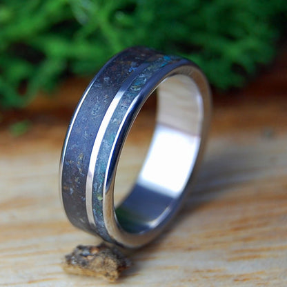 CALIFORNIA SUNFLOWER LAVA I | Sunflower Petals in Lava, California Serpentine Stone & Inox Steel Wedding Ring - Minter and Richter Designs