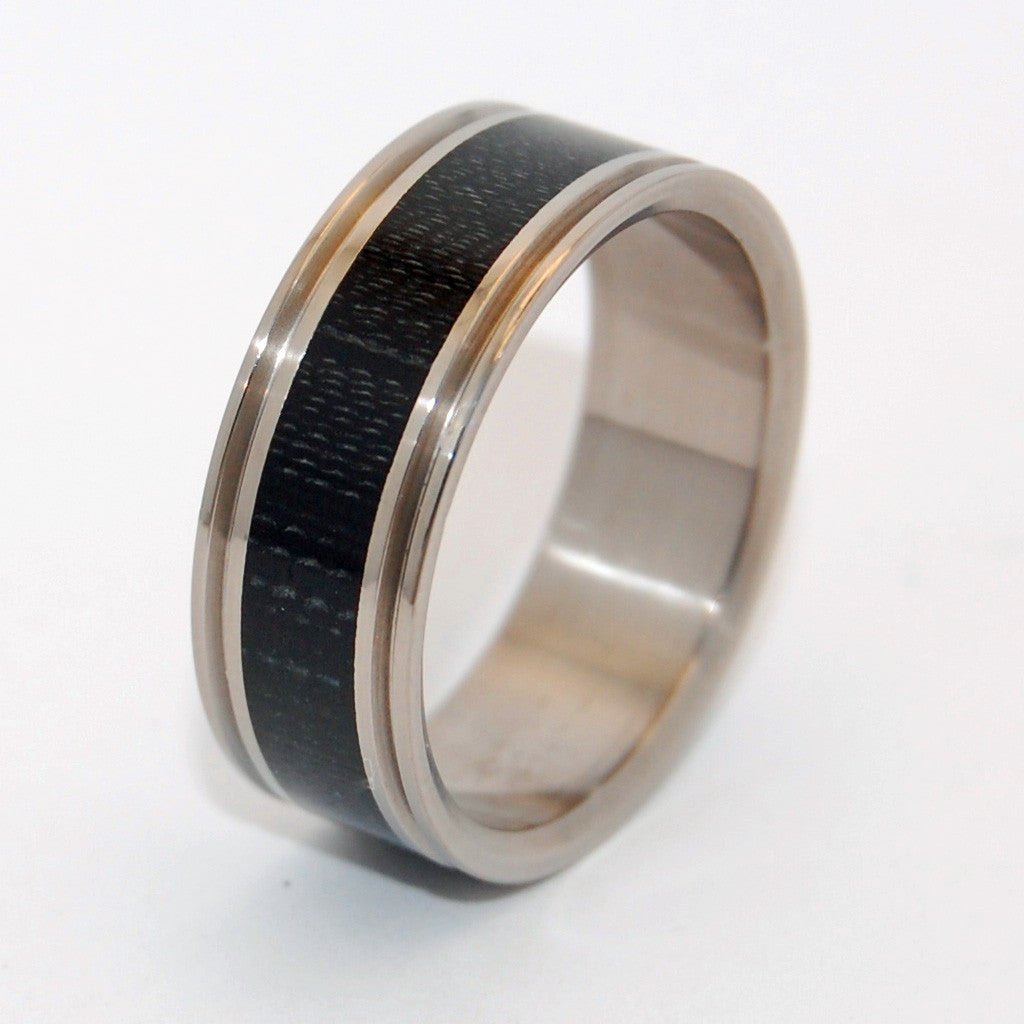 Carbon Fiber Man | Men's Carbon Fiber & Titanium Wedding Ring - Minter and Richter Designs