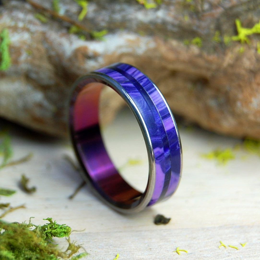 PURPLE LOVE IN LONDON | Charoite Stone & Purple Marbled Opalescent - Purple Wedding Rings - Minter and Richter Designs