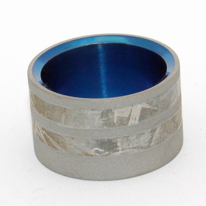 Cosmic Wanderer | Men's Meteorite & Titanium Wedding Ring - Minter and Richter Designs